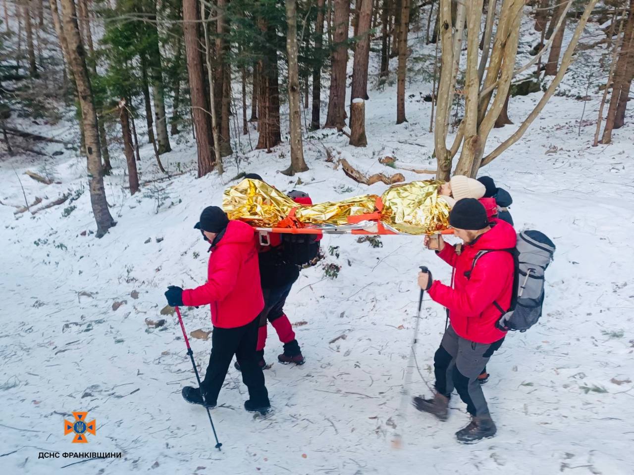 Харків’янка травмувала ногу на “Скелях Довбуша” (ФОТО)