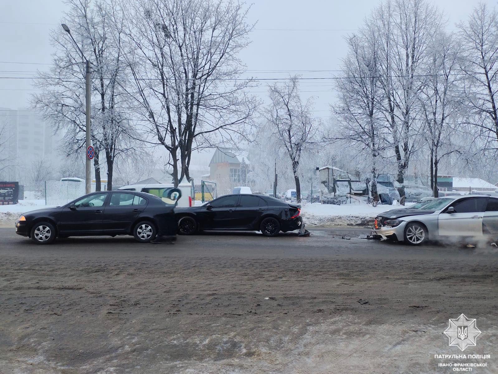 На Довженка ймовірно п’яний водій вчинив потрійну ДТП