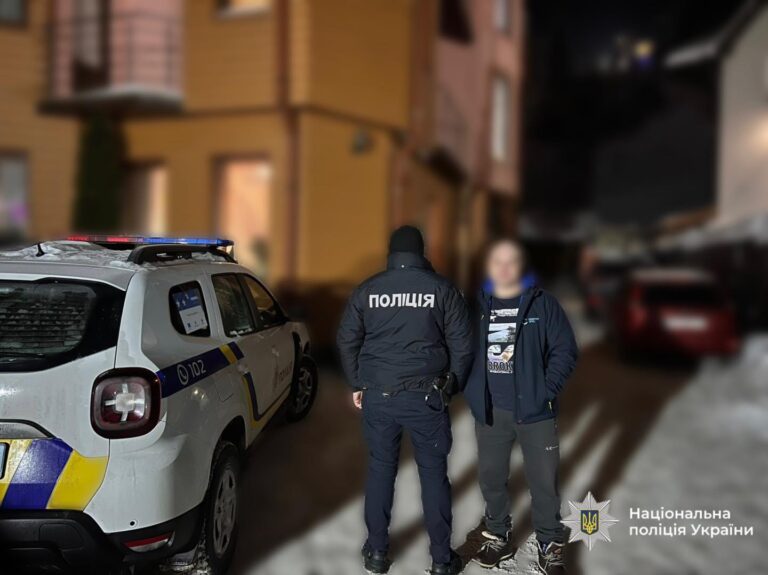 Знадобилося близько години: знайшли особу, яка запускала салют у Буковелі