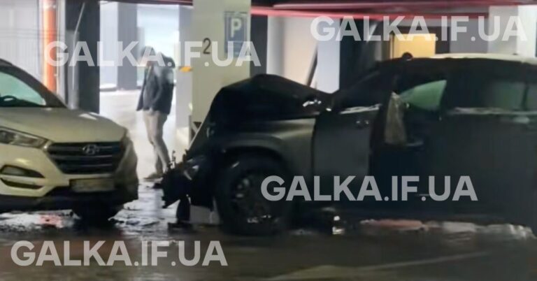 У Буковелі водійка напідпитку врізалася в колону паркінгу (ФОТО, ВІДЕО)