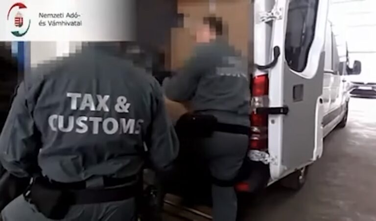 Прикордонники пропускали цигарки до ЄС під виглядом дипломатів: отримали 204 тисячі євро хабарів