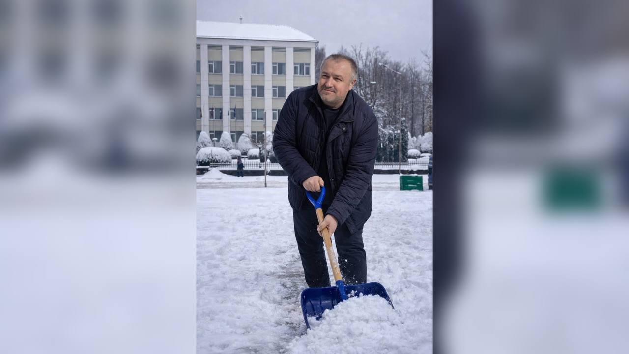 Мер Долини “рекламуватиме” мешканців і бізнес за прибирання снігу