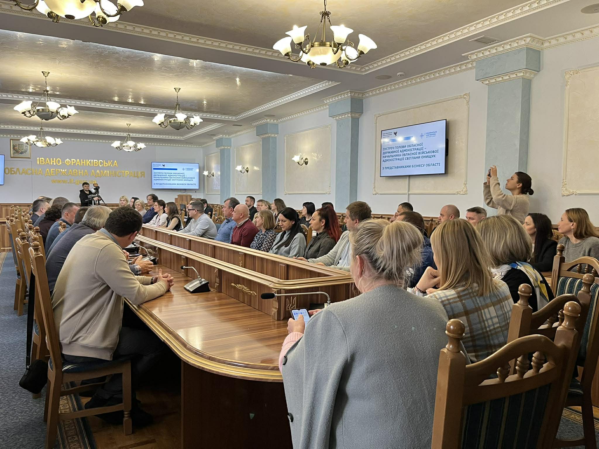 Обласна влада закликає бізнес Прикарпаття створювати робочі місця для ветеранів