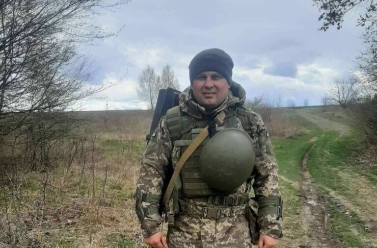 Прикрив побратима: історія полеглого прикарпатського воїна Романа “Ромашки” Мохняка