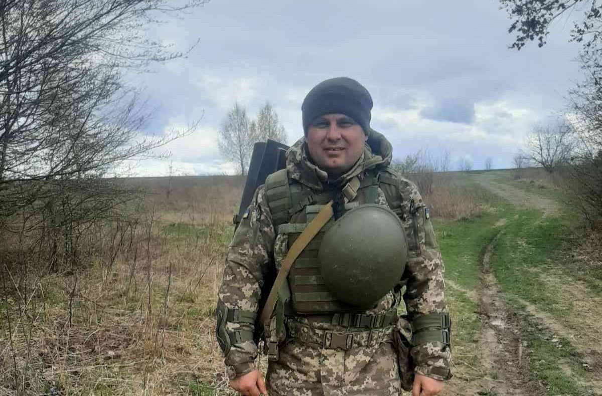 Прикрив побратима: історія полеглого прикарпатського воїна Романа “Ромашки” Мохняка
