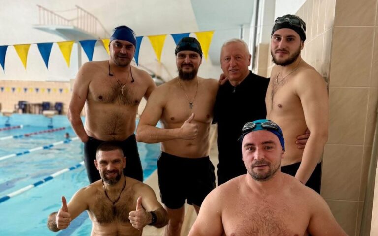 На Прикарпатті формують обласну команду з параплавання серед ветеранів з ампутаціями