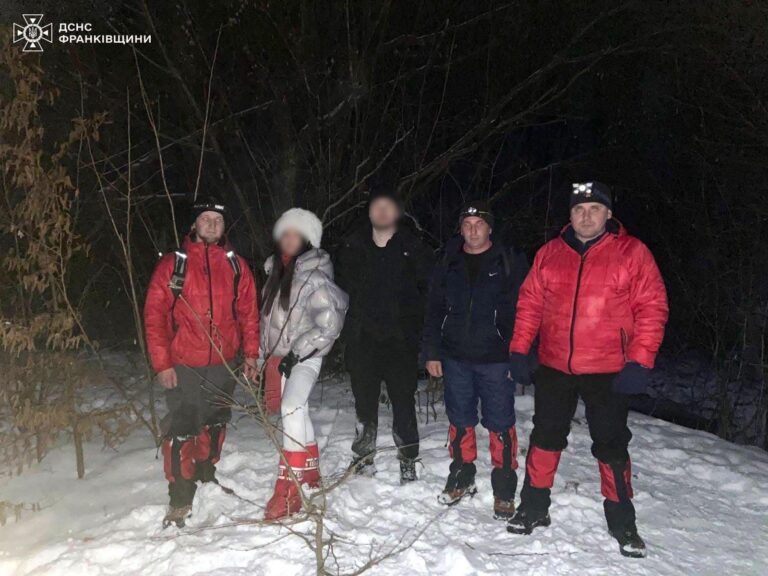 Поблизу Яремче туристи заблукали напередодні Нового року
