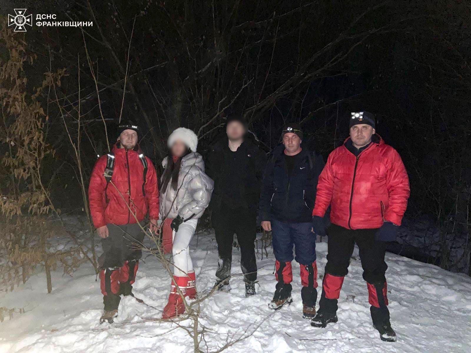 Поблизу Яремче туристи заблукали напередодні Нового року