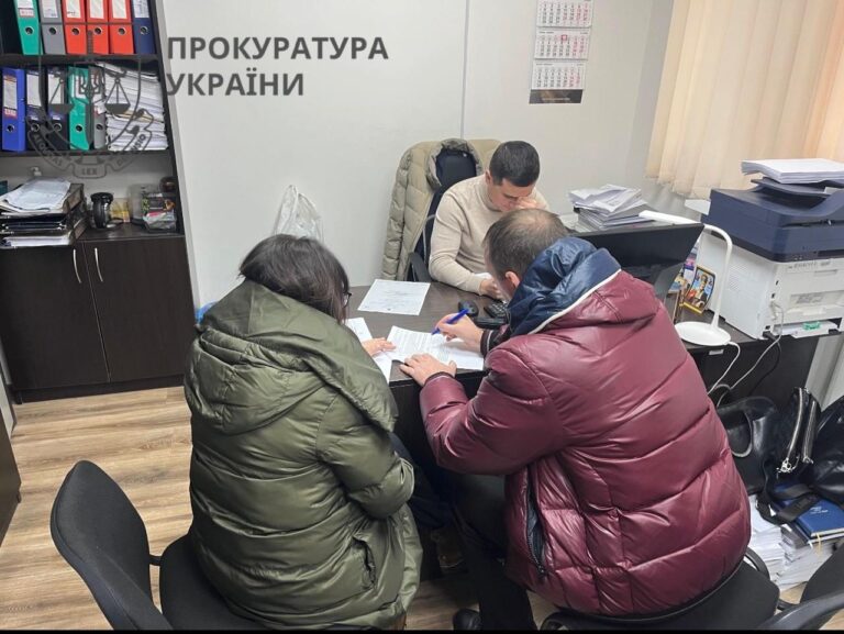 Франківського правоохоронця судитимуть за шахрайство з грошима родини захисниці “Азовсталі” та приховування квартири