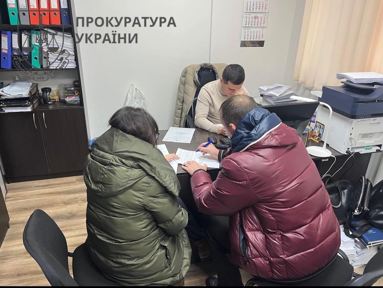 Франківського правоохоронця судитимуть за шахрайство з грошима родини захисниці “Азовсталі” та приховування квартири