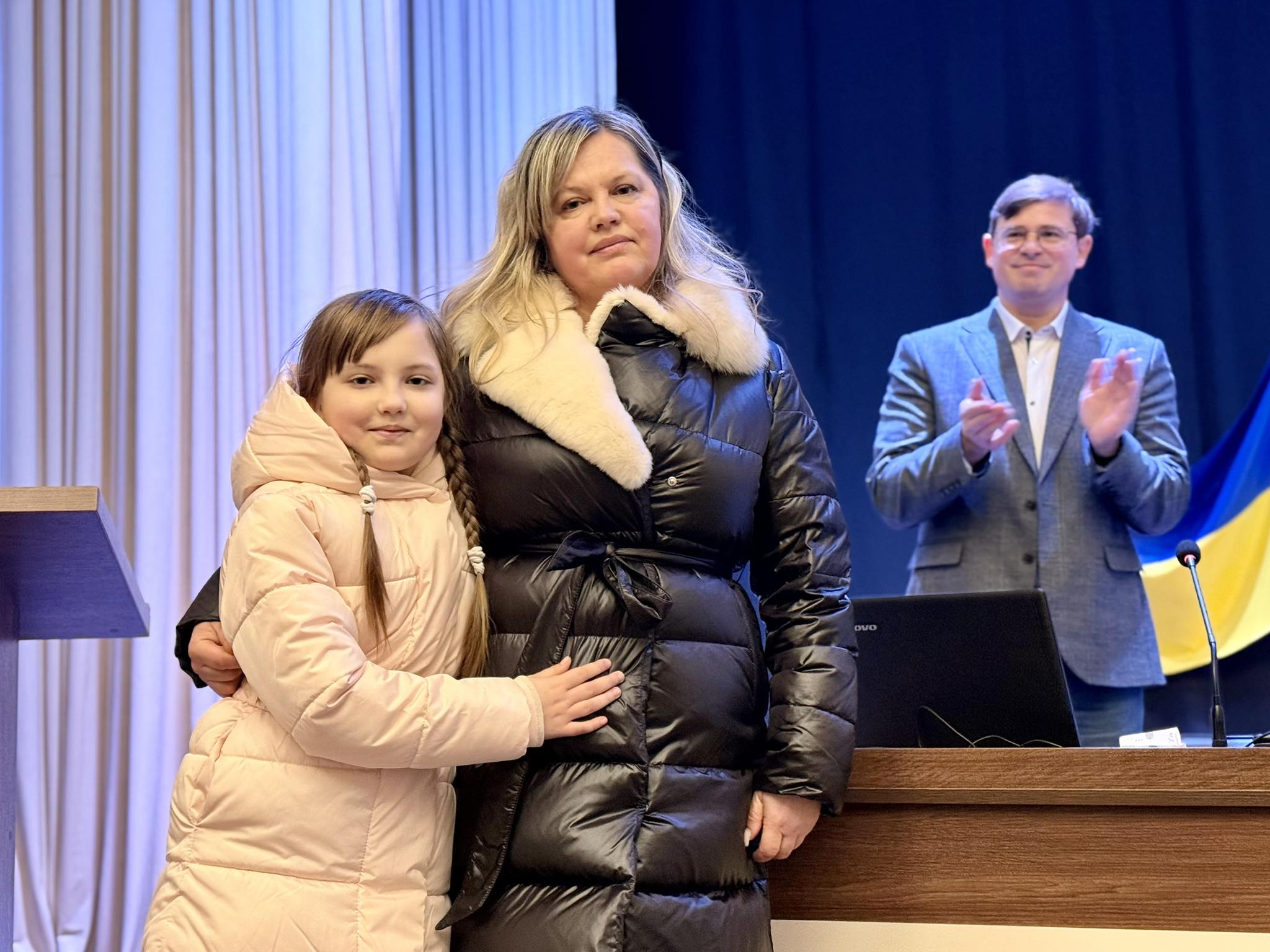 У Калуші родина полеглого воїна передала весільні кошти на підтримку ЗСУ