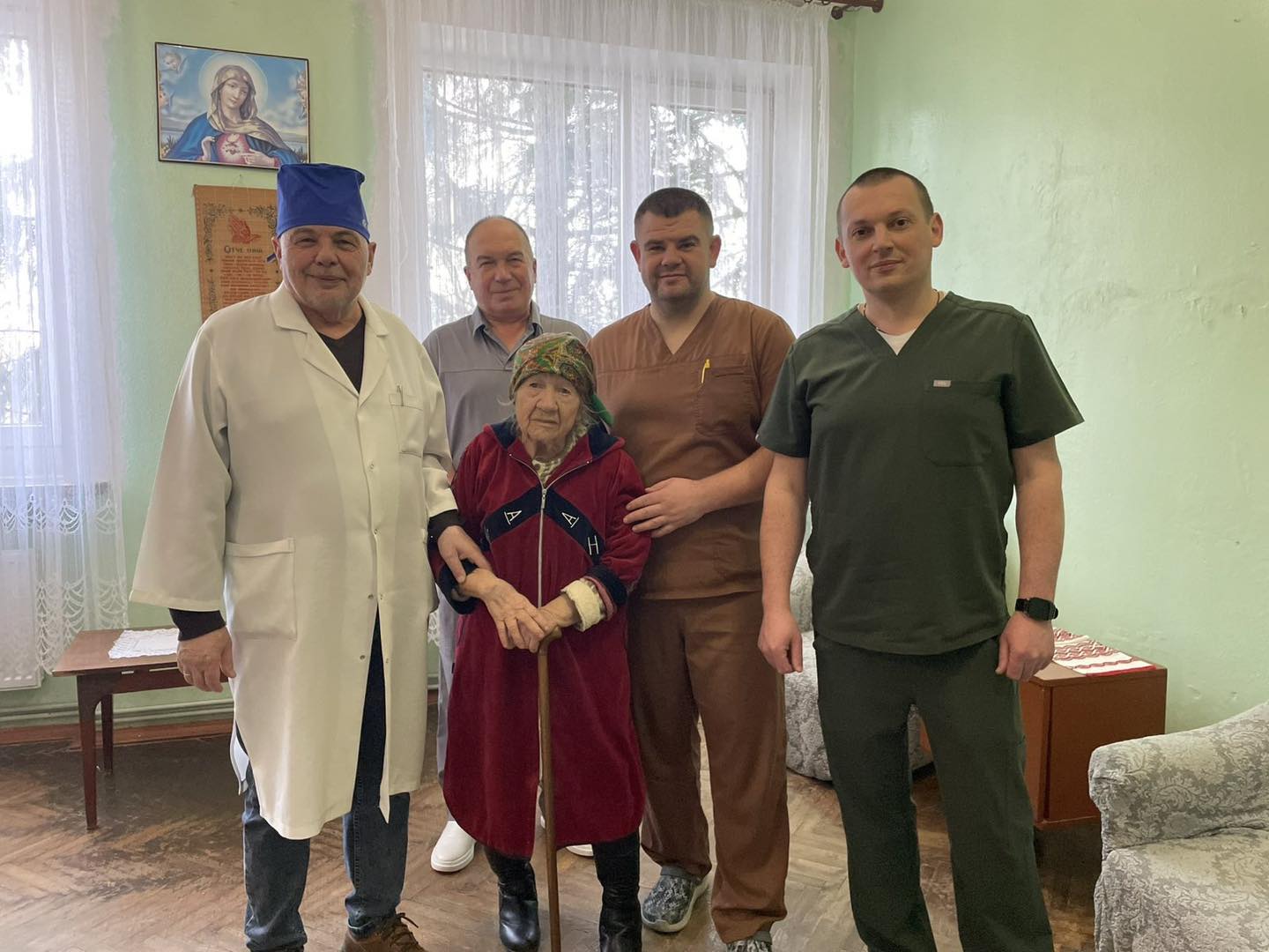 У Снятині врятували 89-річну пацієнтку зі спайковою хворобою