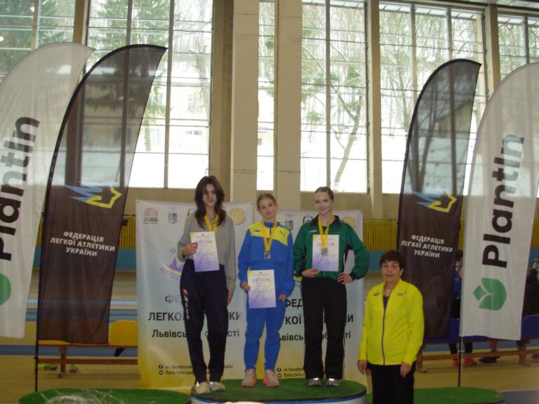 Прикарпатські легкоатлетки здобули золото та бронзу на чемпіонаті України