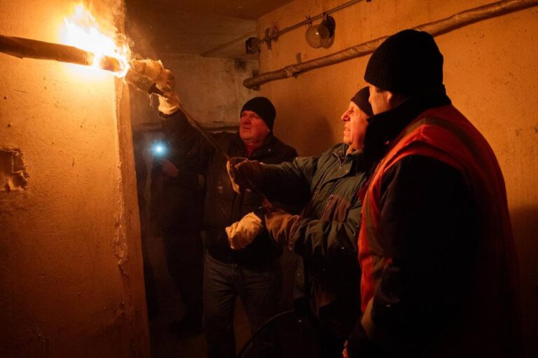 Франківські тепловики повернулися з Києва після відновлення теплопостачання