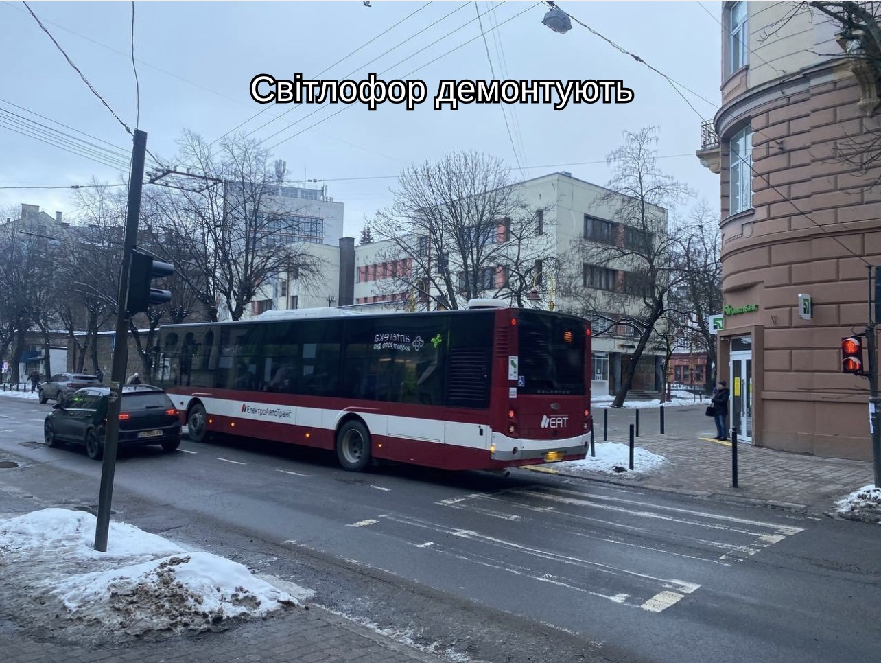 На Січових Стрільців планують встановити два світлофори, один — демонтувати (ФОТО)