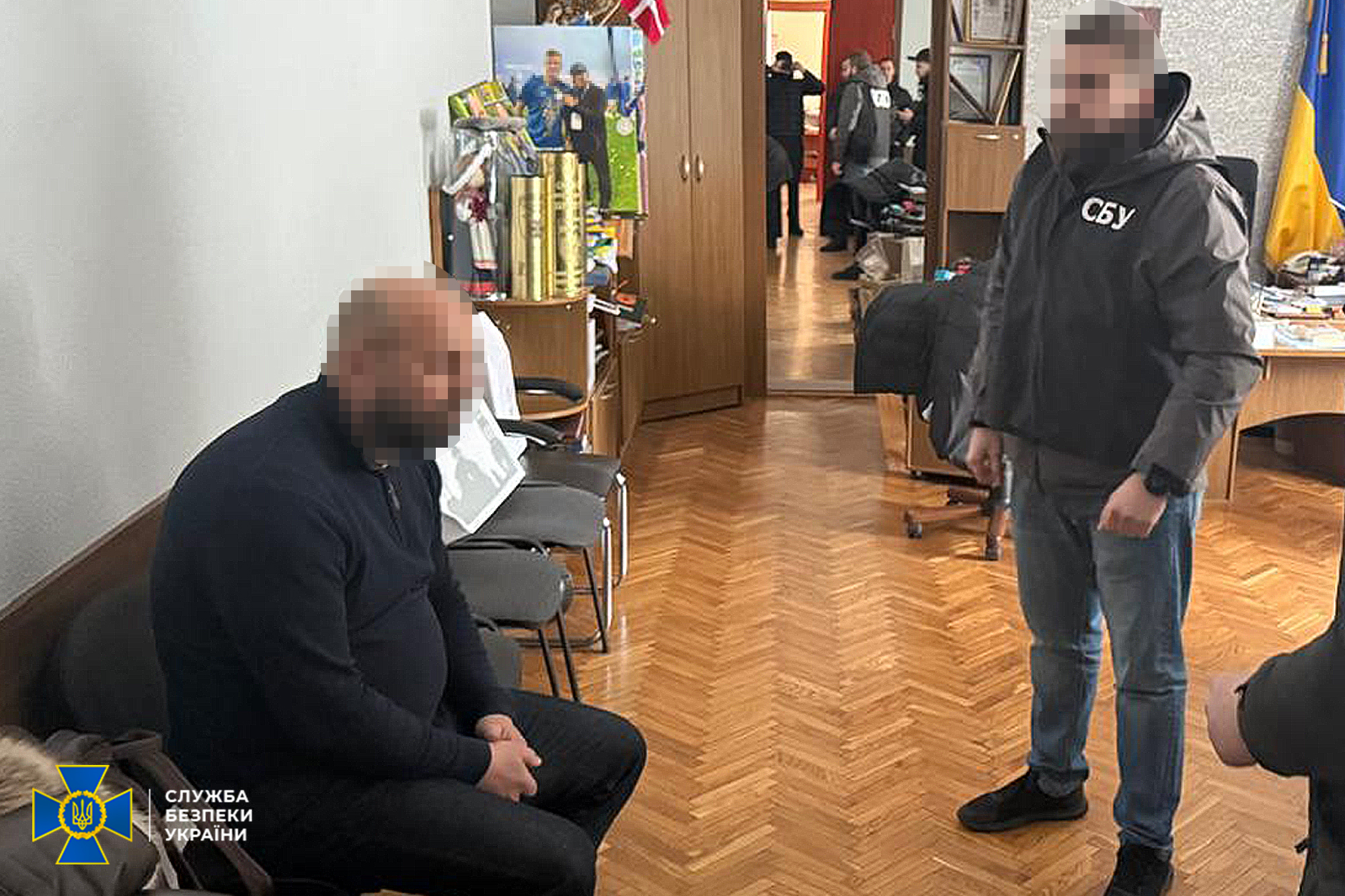 Хабарі понад 230 000 гривень: деталі обшуків та затримання мера Галича (ФОТО, ВІДЕО)