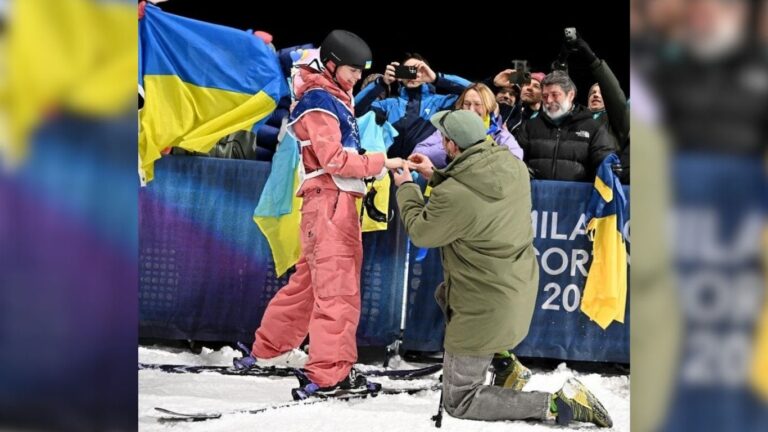 Офіцер ЗСУ з Прикарпаття освідчився українській фристайлістці на Олімпіаді-2026