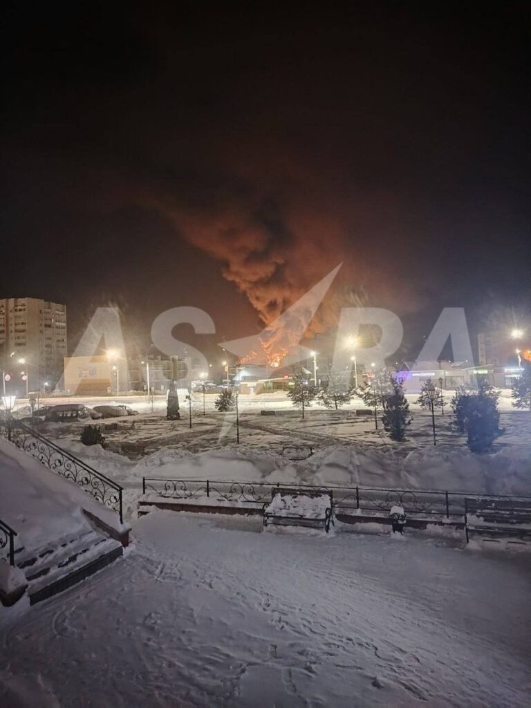 У Псковській області рф через атаку безпілотників сталася пожежа на нафтобазі