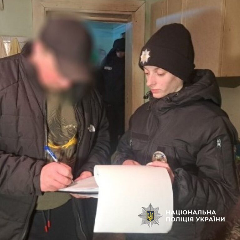 Сварка за чаркою закінчилася смертю: на Прикарпатті затримали підозрюваного (ФОТО)