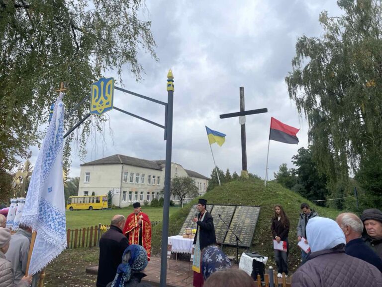 Ушанування пам’яті полеглих односельців Сівки-Войнилівської у боротьбі за Українську державу 1940-1953 років