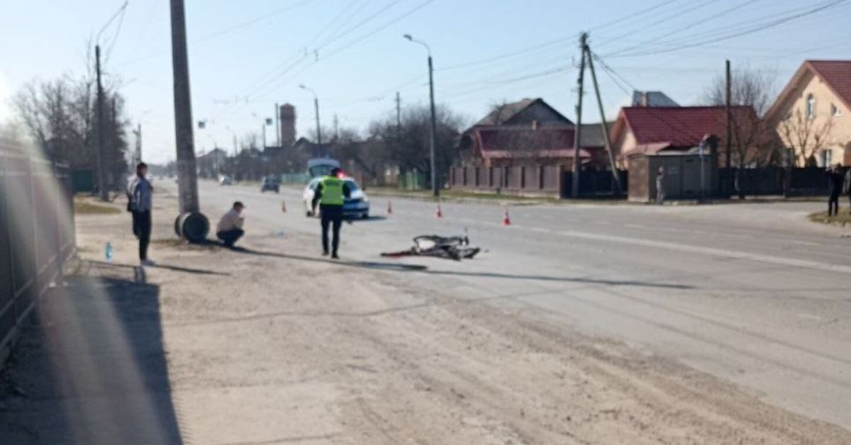 Їхав у попутному напрямку: деталі смертельної ДТП з велосипедистом на Юності (ФОТО)