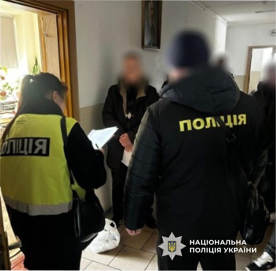 Шестеро викладачів із Франківська та Львова, які вимагали гроші за захист дисертацій, постануть перед судом (ФОТО)