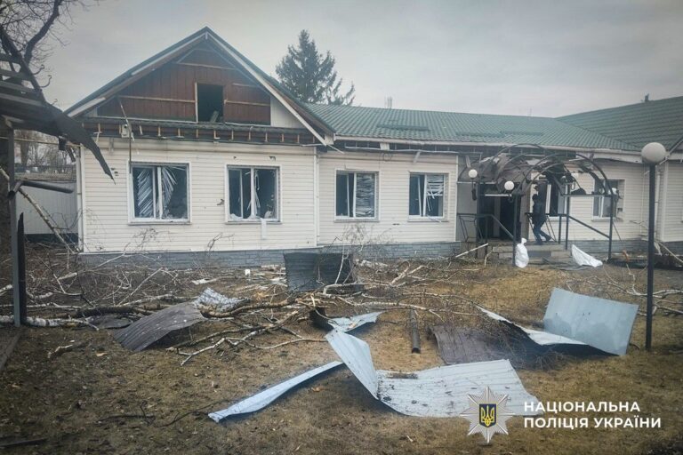росіяни обстріляли Сумщину: троє людей поранені (ФОТО)