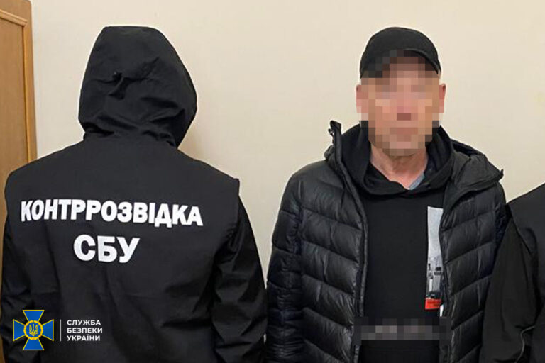 На Прикарпатті чоловік замінував власний будинок, щоб підірвати правоохоронців (ФОТО)