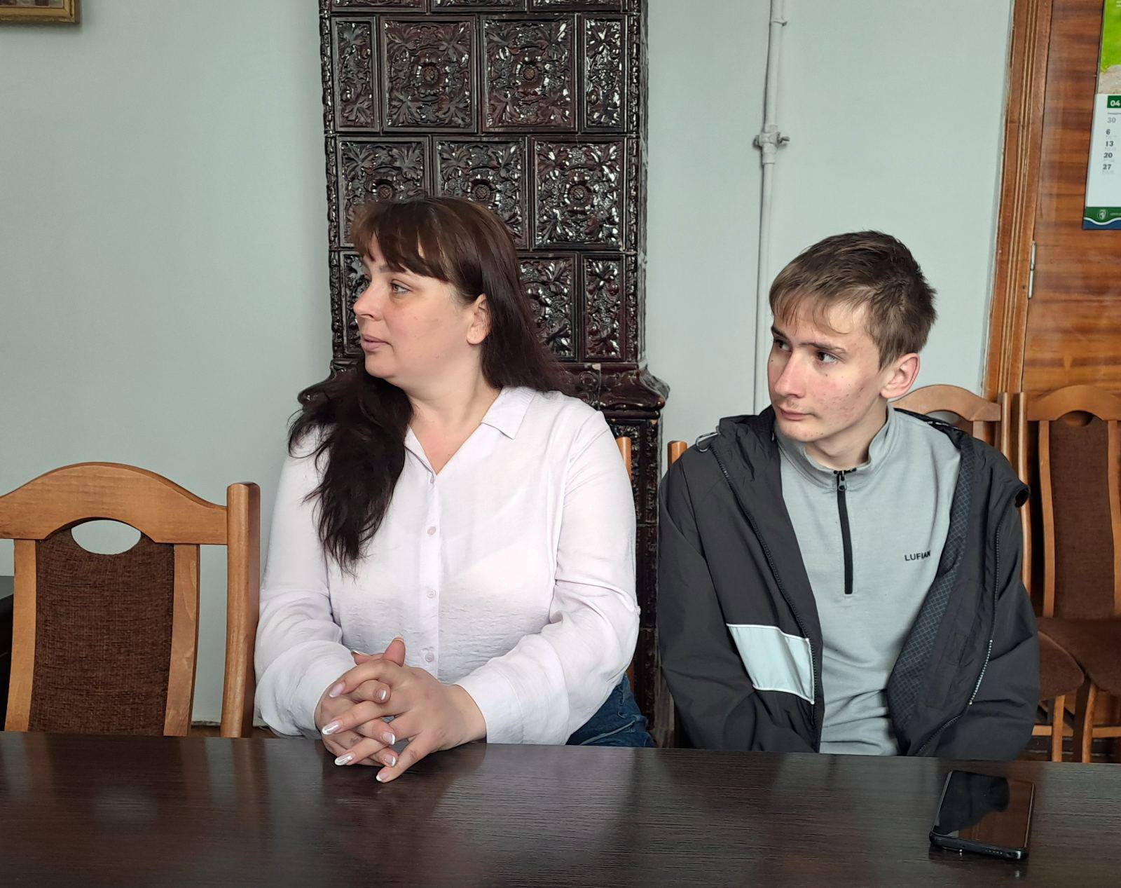 Втратив маму та переїхав із Мелітополя: як у Калуші допомагають18-річному Максиму