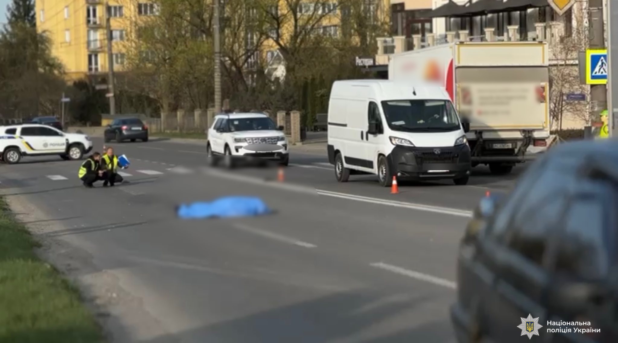 Йшов по пішохідному: деталі смертельного наїзду в Угринові (ФОТО)
