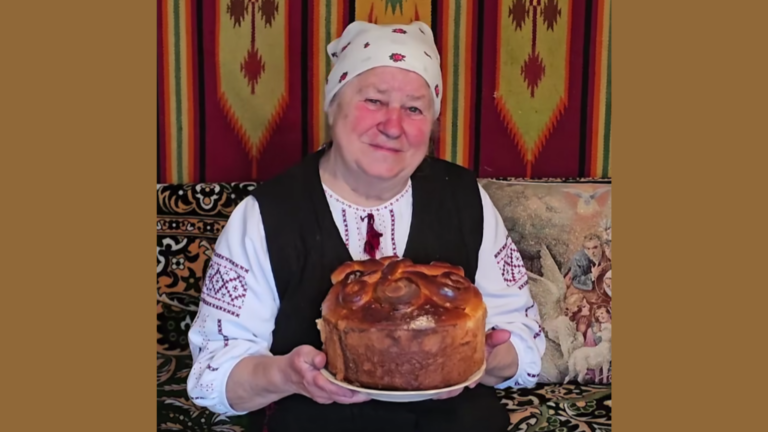 Рецепт, перевірений роками: як коломиянка Марія Романенчук уже півстоліття пече паски за родинним рецептом (ВІДЕО)