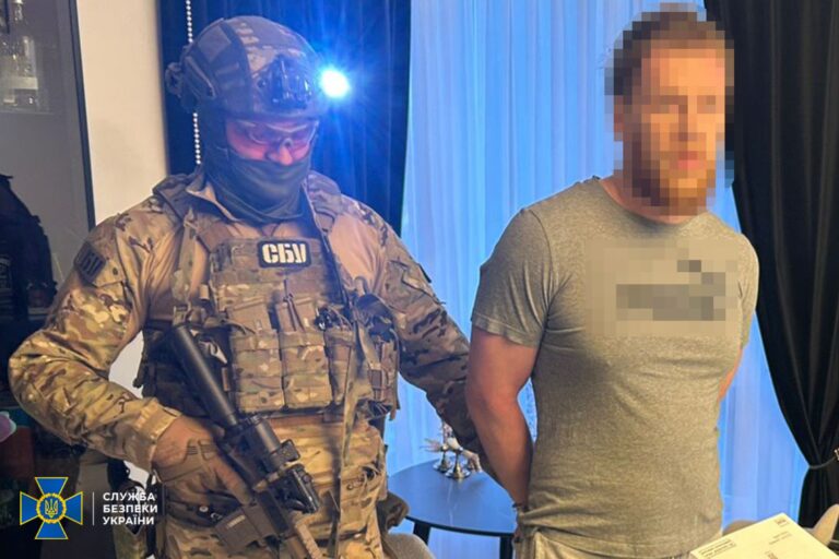 На Прикарпатті затримали кримінального авторитета, який вимагав у підприємця $150 тисяч