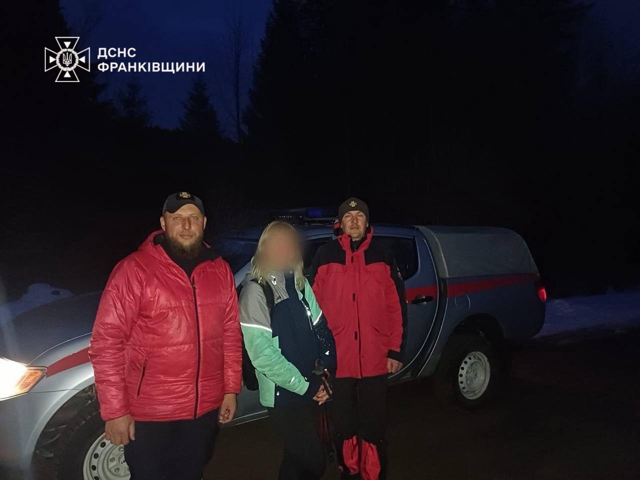 Напередодні Великодня рятувальники вивели з гір заблукалу туристку на Ворохтянщині (ФОТОФАКТ)
