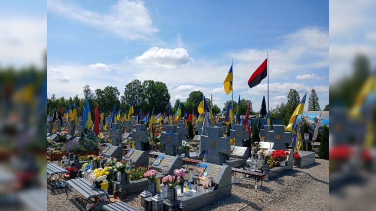 В Івано-Франківську започатковують щомісячні моління за полеглими захисниками України