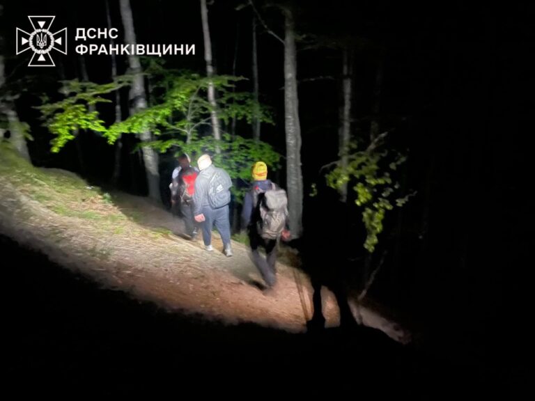 Загострення астми: на Верховинщині рятувальники надали допомогу туристу з Чернігівщини