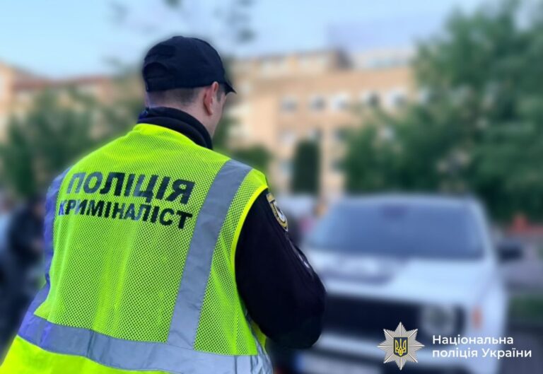 На Прикарпатті чоловік смертельно вдарив співмешканку пляшкою під час сварки