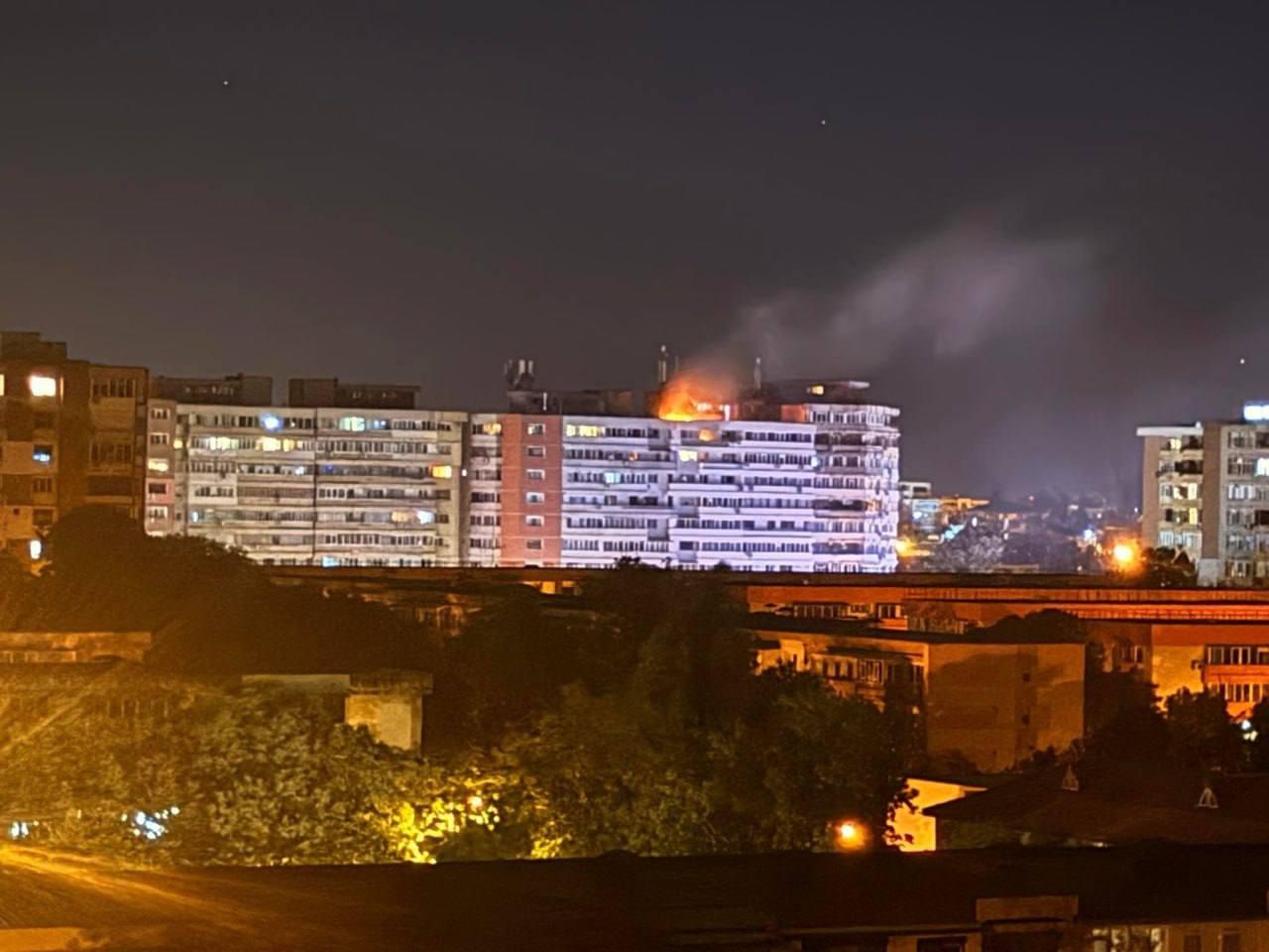 Під час атаки рф на Україну дрон влучив у багатоповерхівку в Румунії: є поранені