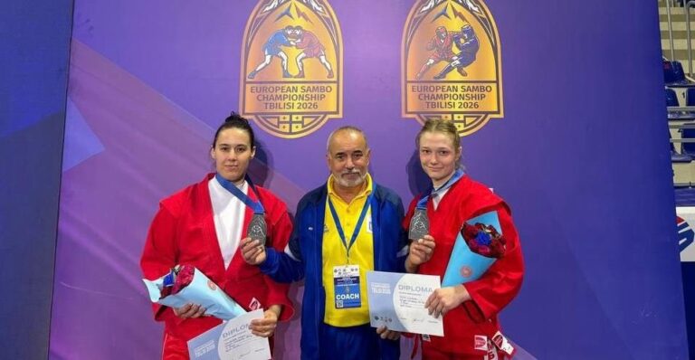 Прикарпатські спортсменки здобули дві срібні медалі на чемпіонаті Європи з самбо
