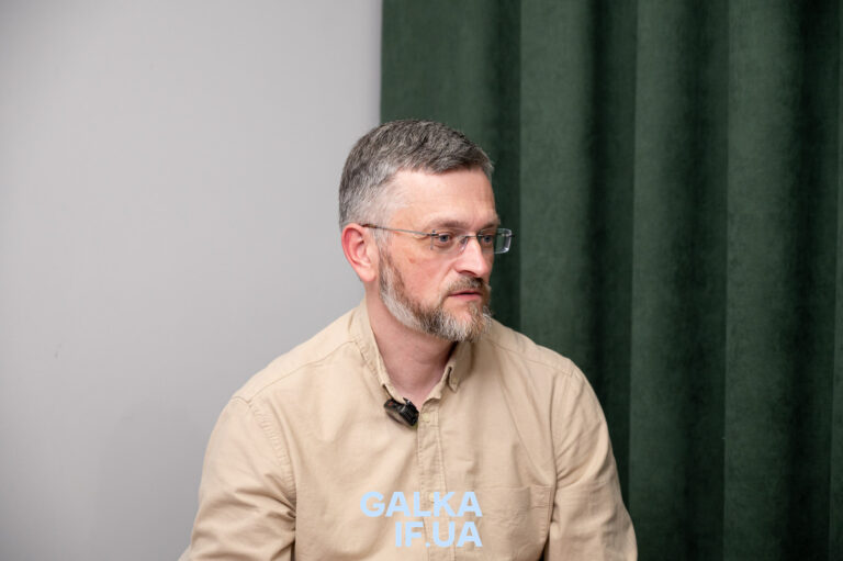“Інколи ставте під сумнів те, що приходить вам у голову”: інтерв’ю з філософом Віталієм Надураком