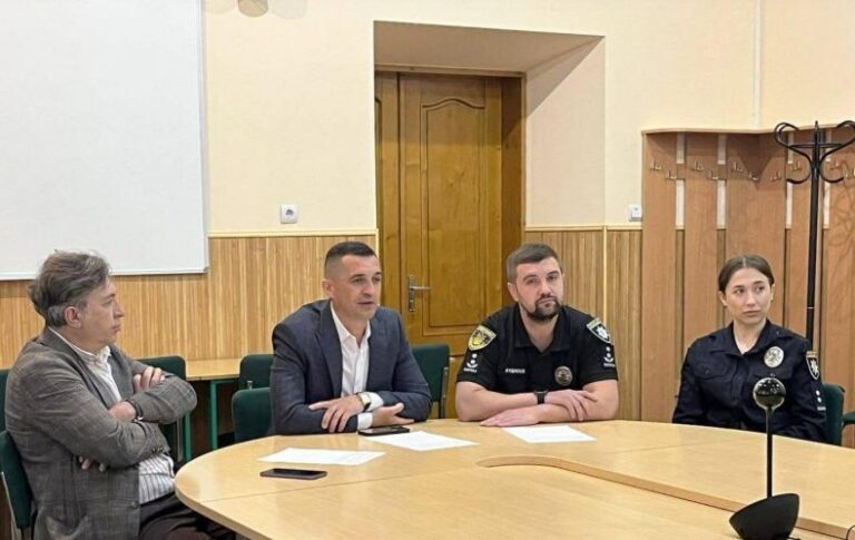 Кіберполіція Франківщини долучилася до проведення “Дня кібербезпеки в освіті” для 30 тисяч школярів