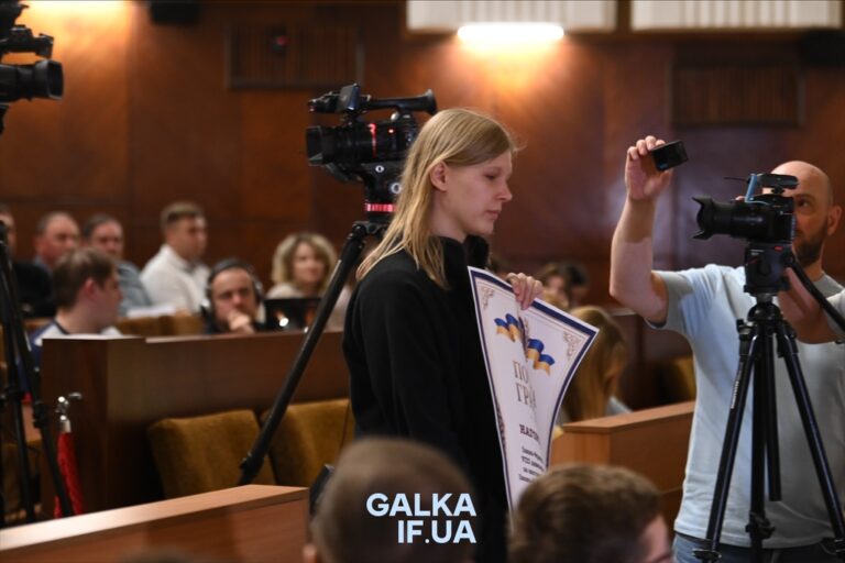 “А навіщо меру ті зелені зони здалися!?”: соцмережі про “подяку” меру від громади за забудову міста