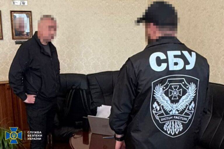 В СІЗО або 7 і 5 мільйонів застави: двом керівникам поліції Франківщини обрали запобіжні заходи