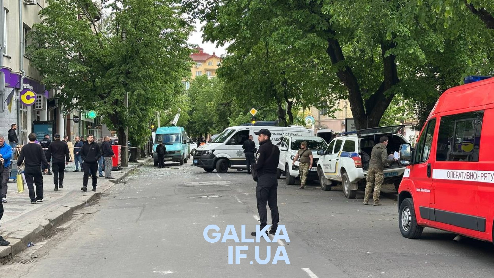У Франківську після влучання перекрита вулиця Коновальця — автобуси змінили маршрути