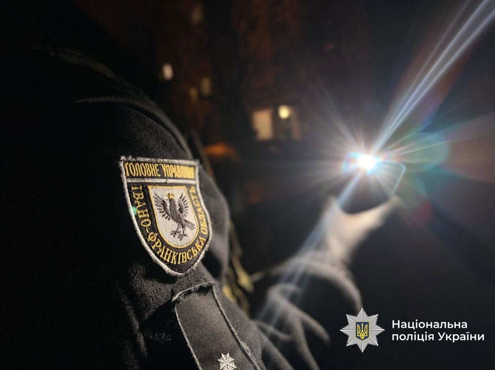 У франківському гуртожитку стався конфлікт зі звуками пострілів — затримали двох юнаків 15 та 18 років (ФОТО)
