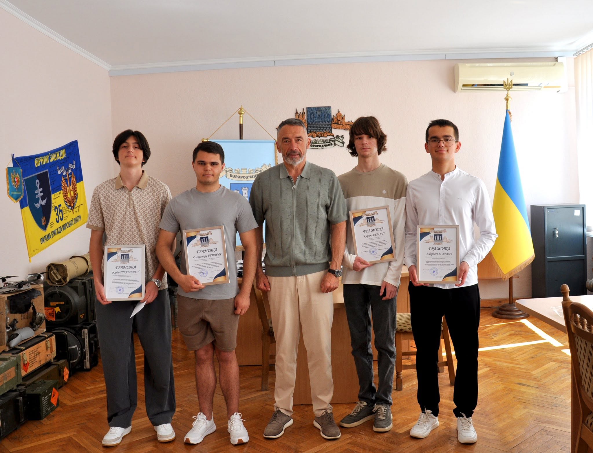 Четверо учнів з Богородчан склали НМТ на максимальні 200 балів (ФОТО)