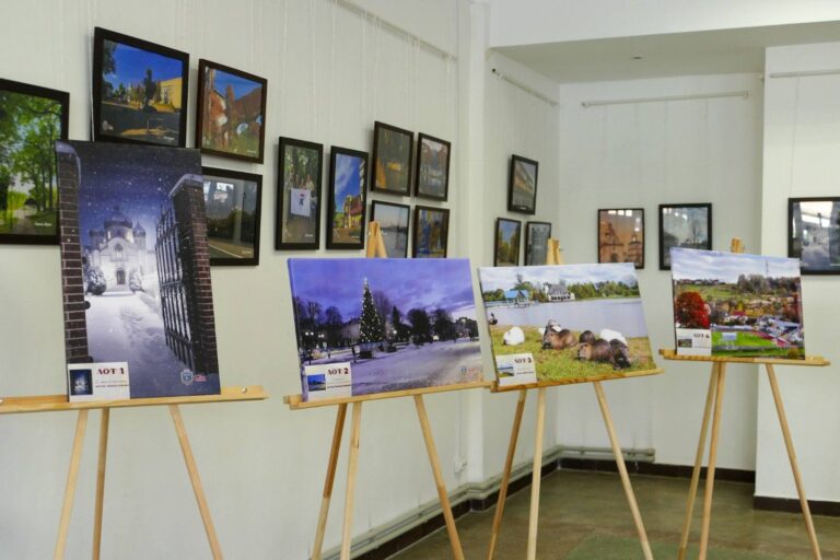 У Калуші на фотоконкурсі та аукціоні зібрали понад 19 тис. грн для ЗСУ