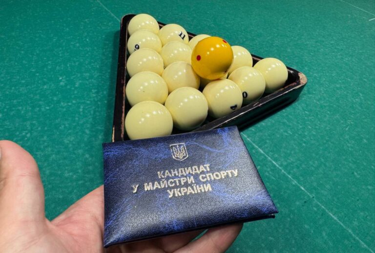 Івано-Франківщина має першого кандидата в майстри спорту з більярдного спорту