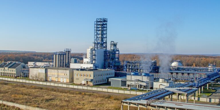 “Ваші дії можуть призвести до техногенної катастрофи”: мер Калуша звернувся до власників “Карпатнафтохіму” (ВІДЕО)