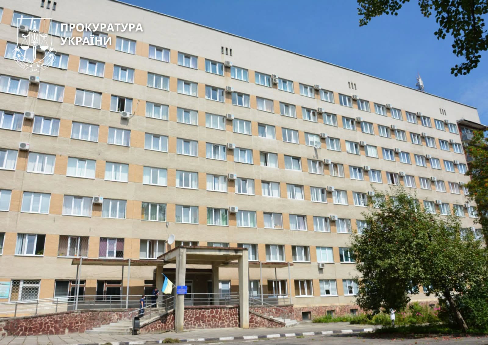 У Калуській ЦРЛ незаконно нарахували майже 1,6 млн грн «ковідних» доплат: посадовиці повідомили про підозру