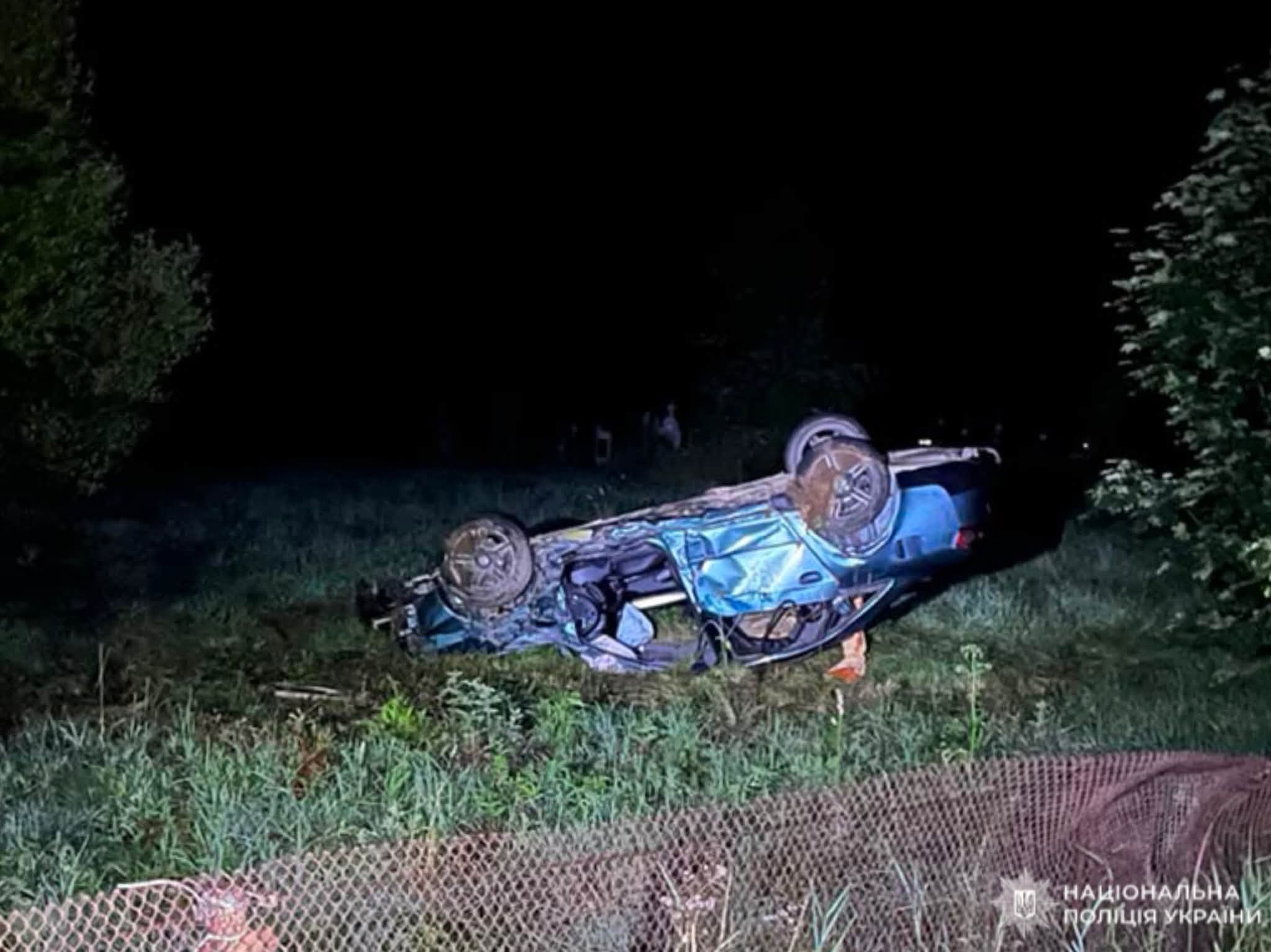 На Верховинщині п’яний водій Audi врізався в електроопору: є загиблий (ФОТО)